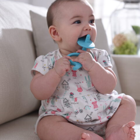 Mombella Silikonowy Gryzak Dla Dzieci Słoń Dancing Elephant Blue