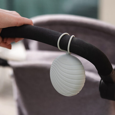 1569_silicone soother case_W05_500x500