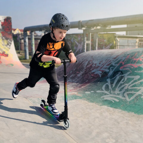 Kidwell Kask ochronny ORIX Plus Graffiti M dla dzieci rower hulajnoga